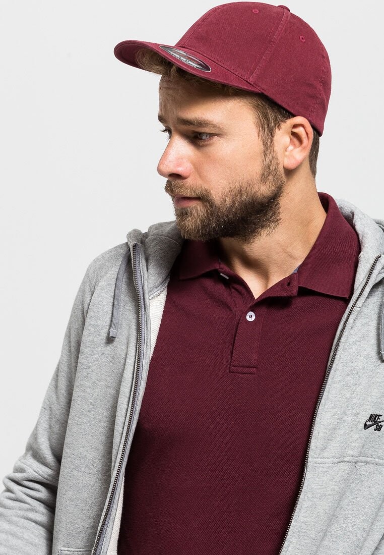 

Бейсболка Flexfit, цвет maroon