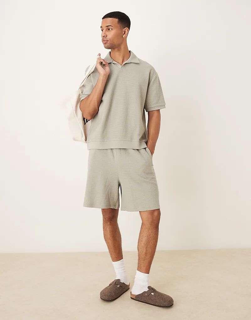 

Текстурированные шорты свободного кроя ASOS DESIGN серого цвета