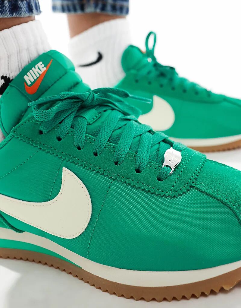 Кроссовки Cortez TXT зеленого и белого цвета Nike — фото 4