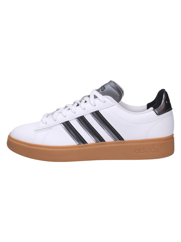 Кроссовки на шнуровке adidas, белый — фото 2