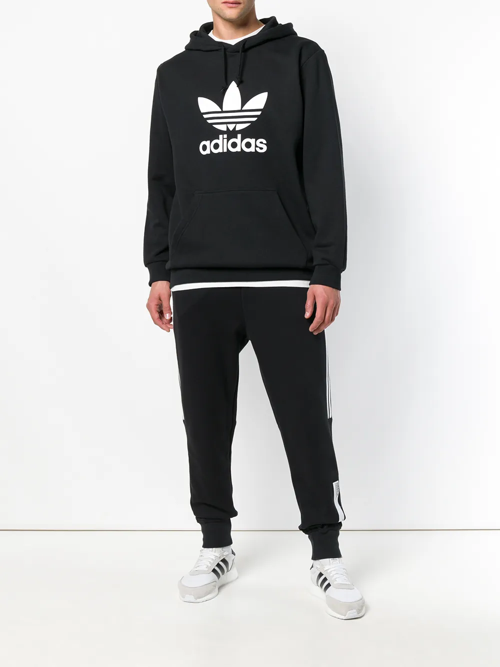 Толстовка с капюшоном и принтом логотипа adidas, черный — фото 2