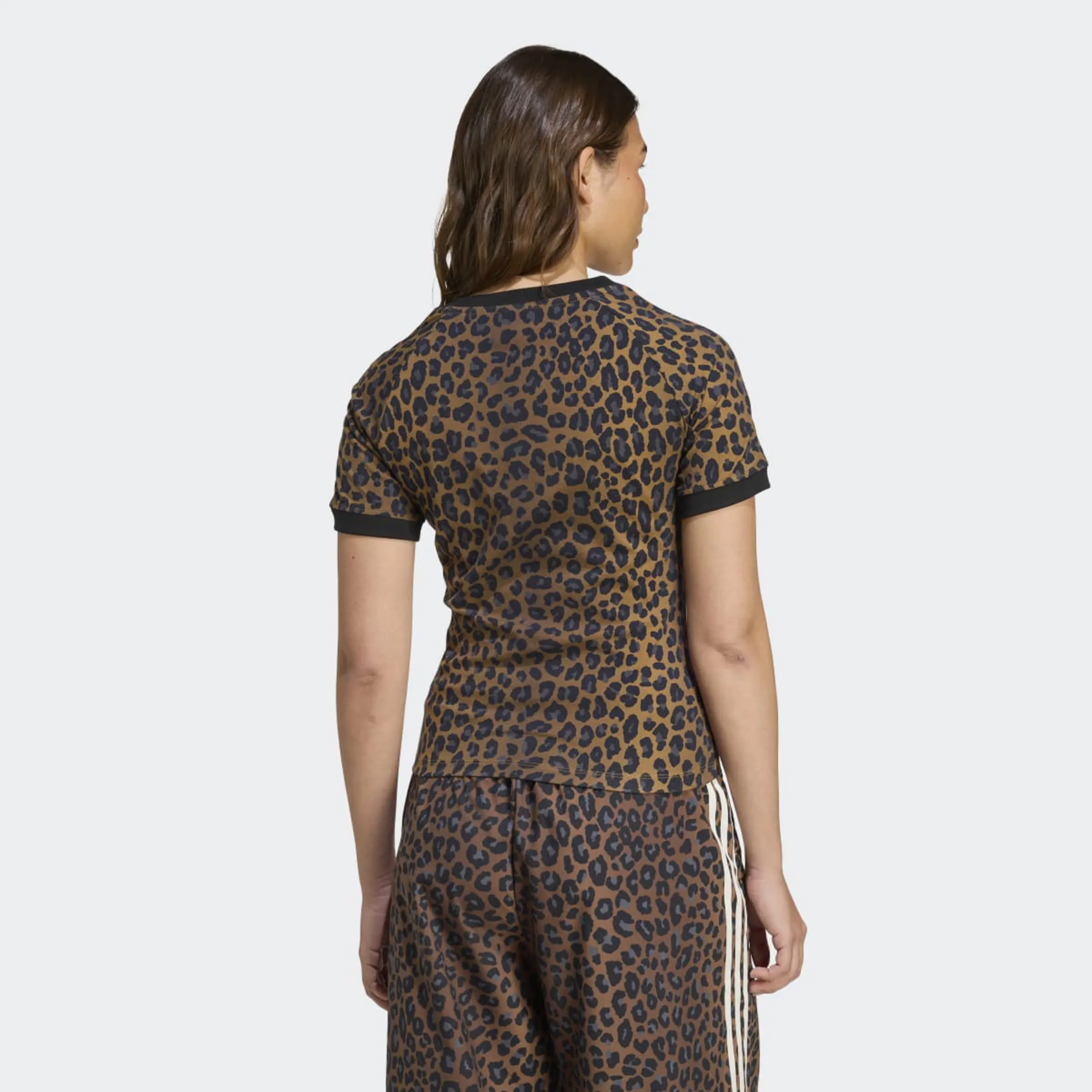 Женская футболка Leopard Cali adidas Originals, цвет Estampado — фото 2