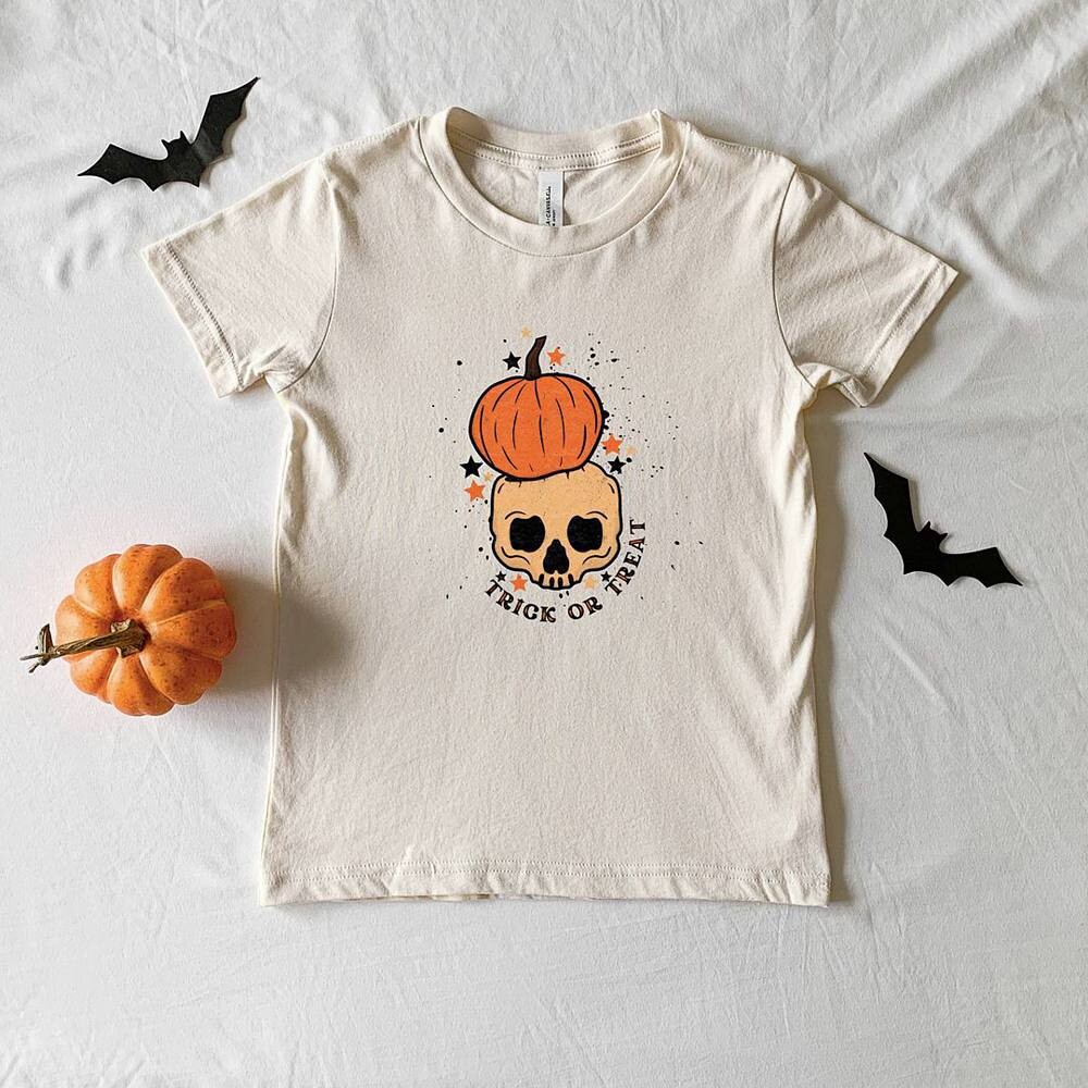Футболка с короткими рукавами и рисунком черепа Trick Or Treat для малышей The Juniper Shop, белый — фото 2