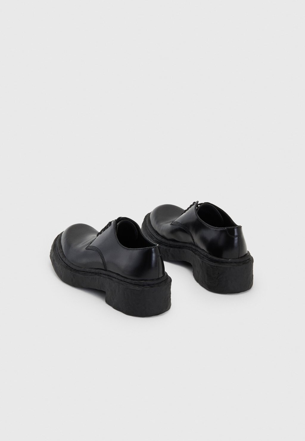 

Ботинки на шнуровке Vamonos Unisex CAMPERLAB, черные