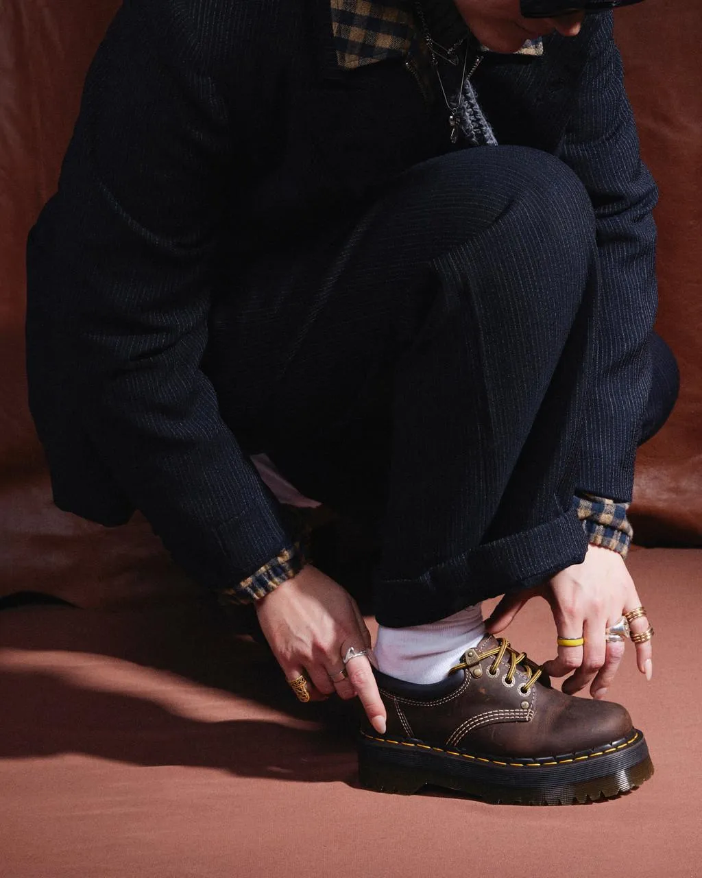 Dr. Martens 8053 Arc Crazy Horse Повседневная кожаная обувь на платформе, цвет Dark Brown — Crazy Horse — фото 2