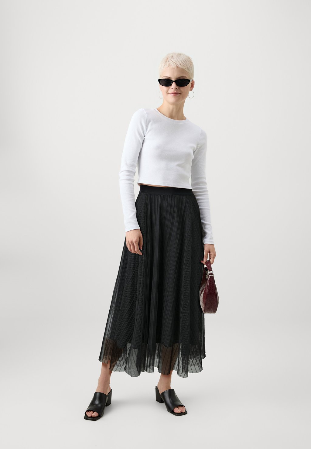 

Юбка макси ONLLAVINA SKIRT ONLY Petite, черный