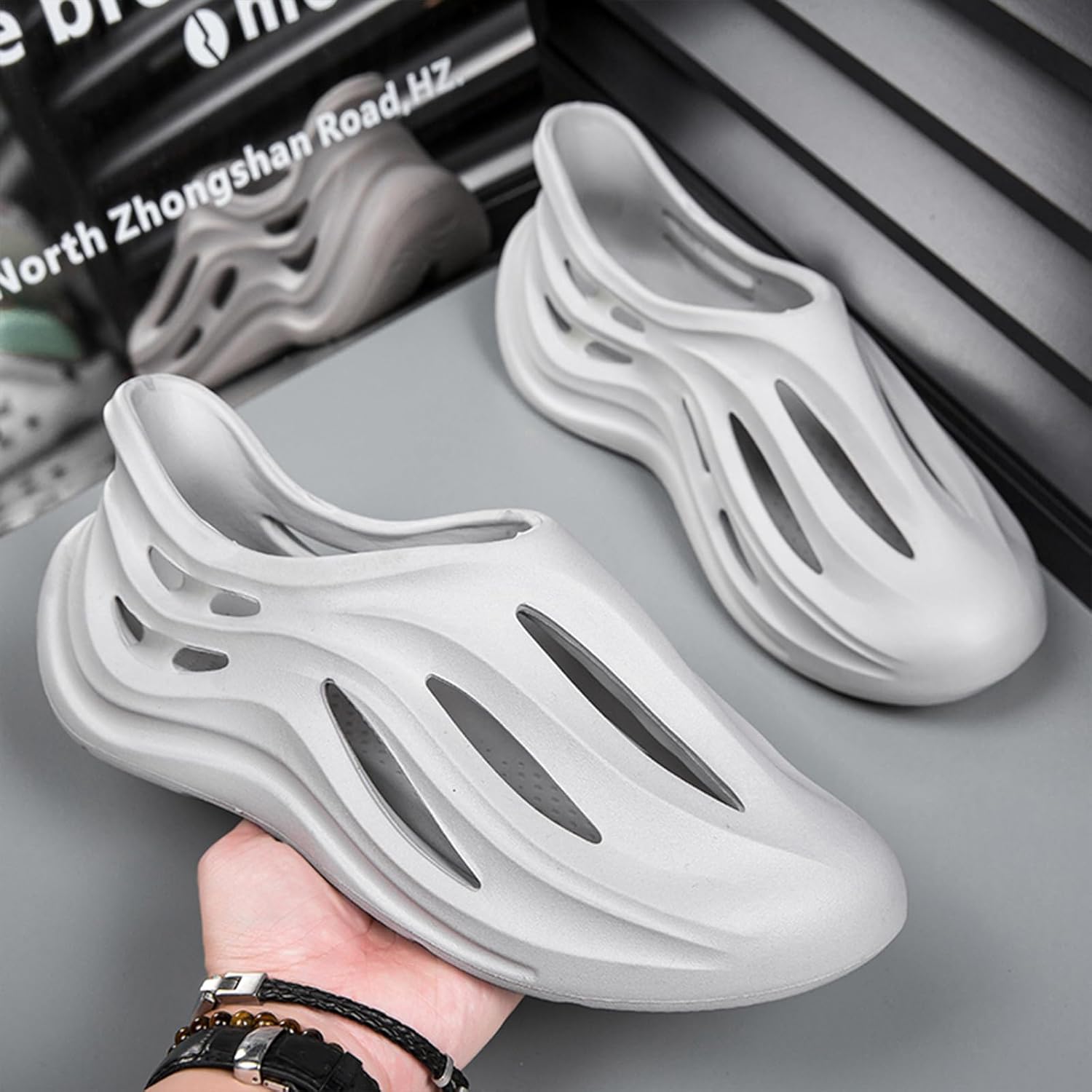 Кроссовки Foam Runner для мужчин и женщин, без шнурков, с вырезами, в стиле Foam Runner, легкие, долговечные, из EVA, дышащие, мягкие тапочки-облака для мужчин и женщин Inkuil, серый — фото 3