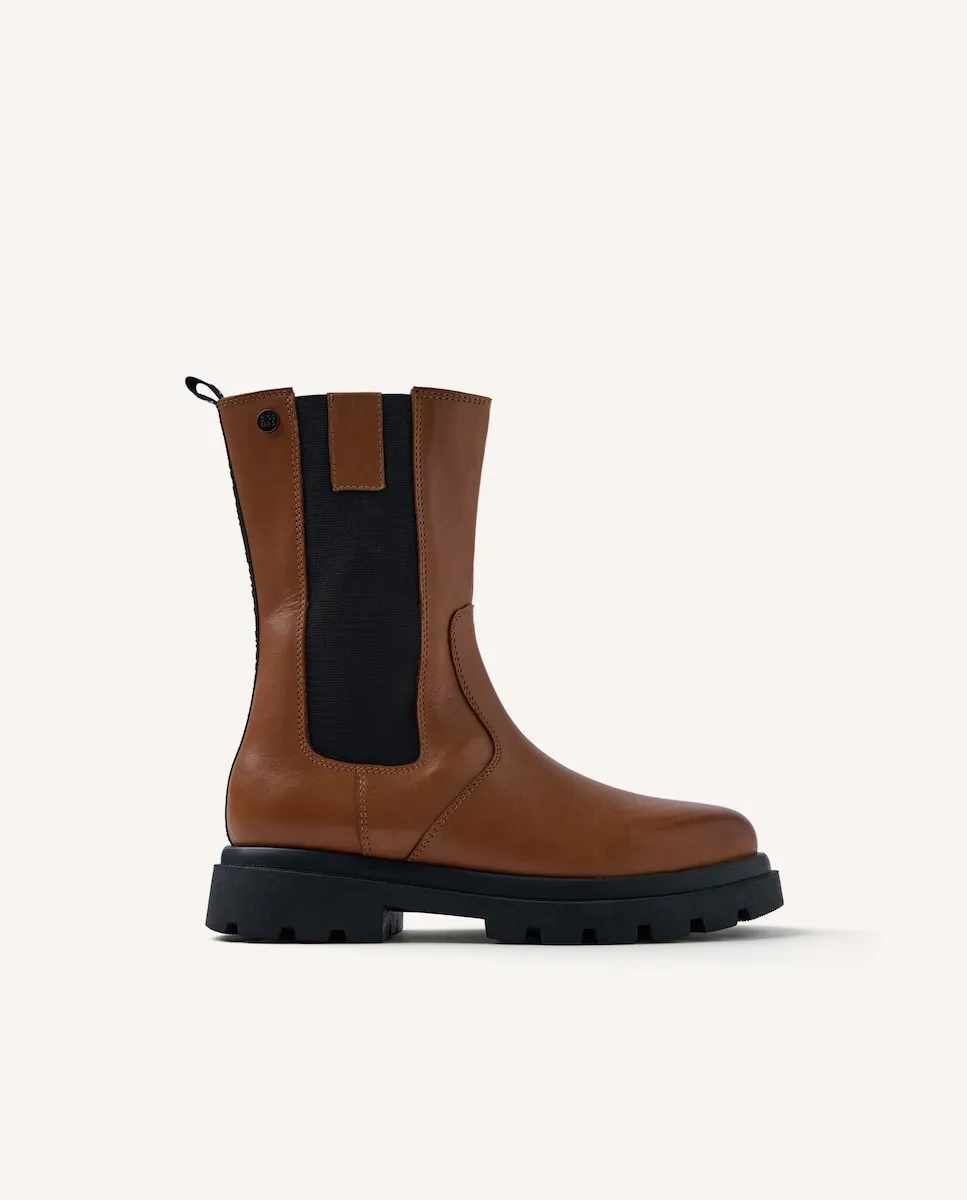 

Ботинки для девочки типа челси с рельефной подошвой и мягкой стелькой Gioseppo, черный