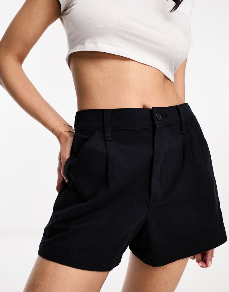 

Черные шорты чинос ASOS DESIGN