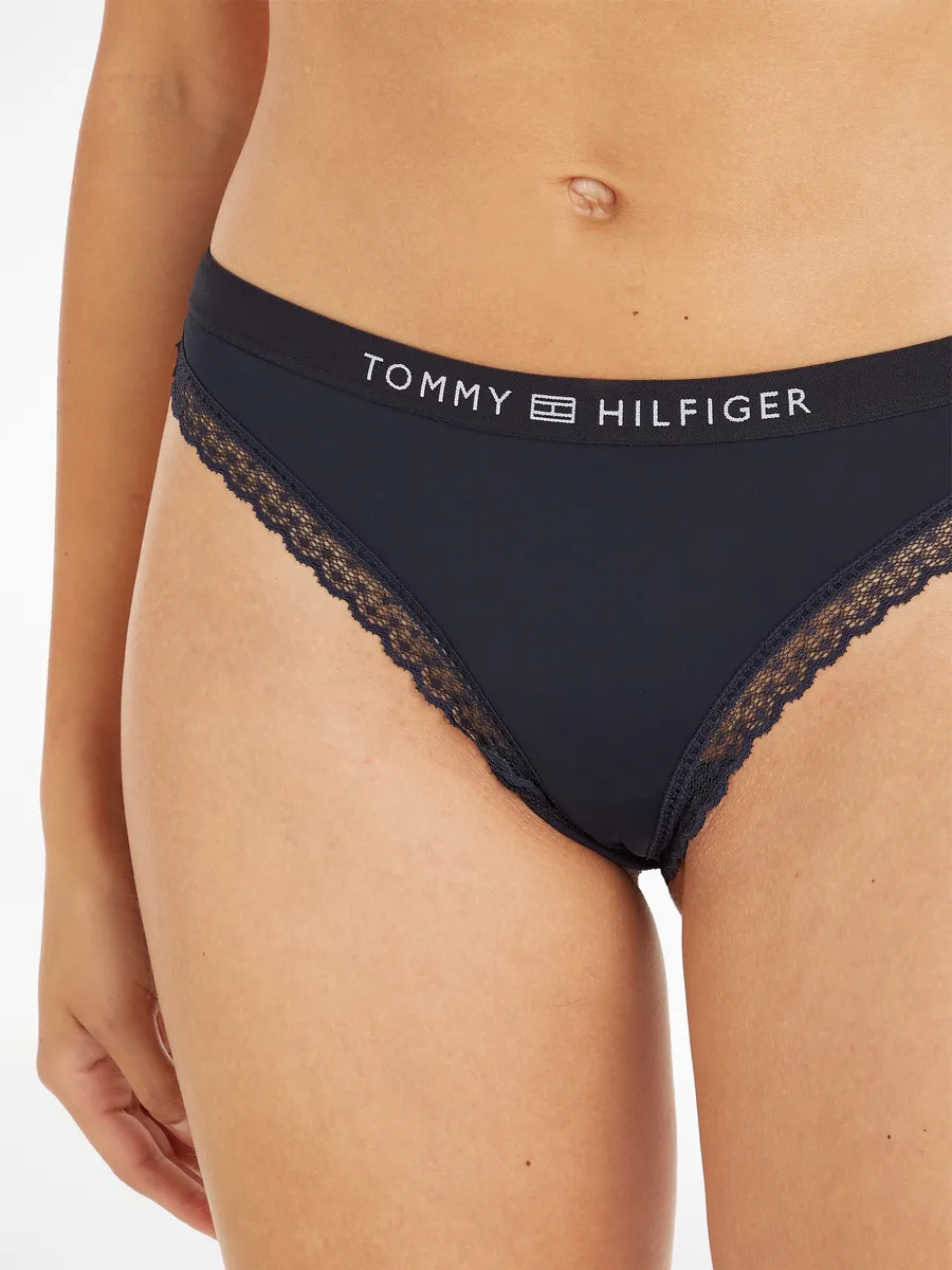 

Трусы нижнего белья Tommy Hilfiger "THONG" с фирменным лейблом Tommy Hilfiger Tommy Hilfiger Underwear, цвет Desert-Sky