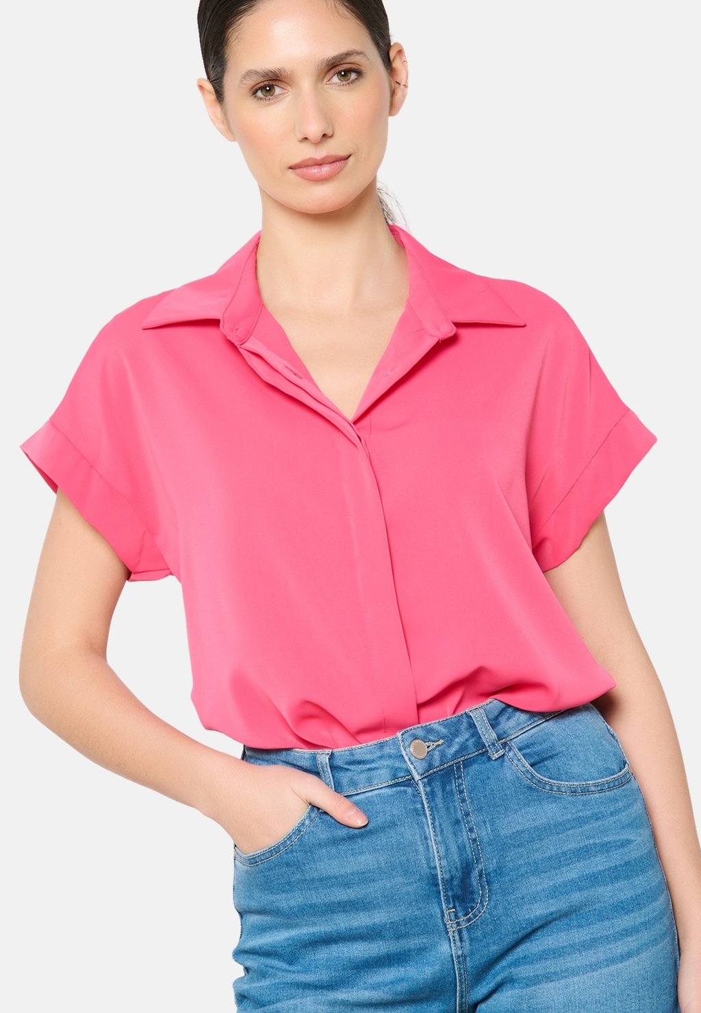 

Блузка на пуговицах SHORT-SLEEVED LolaLiza, неоново-розовый