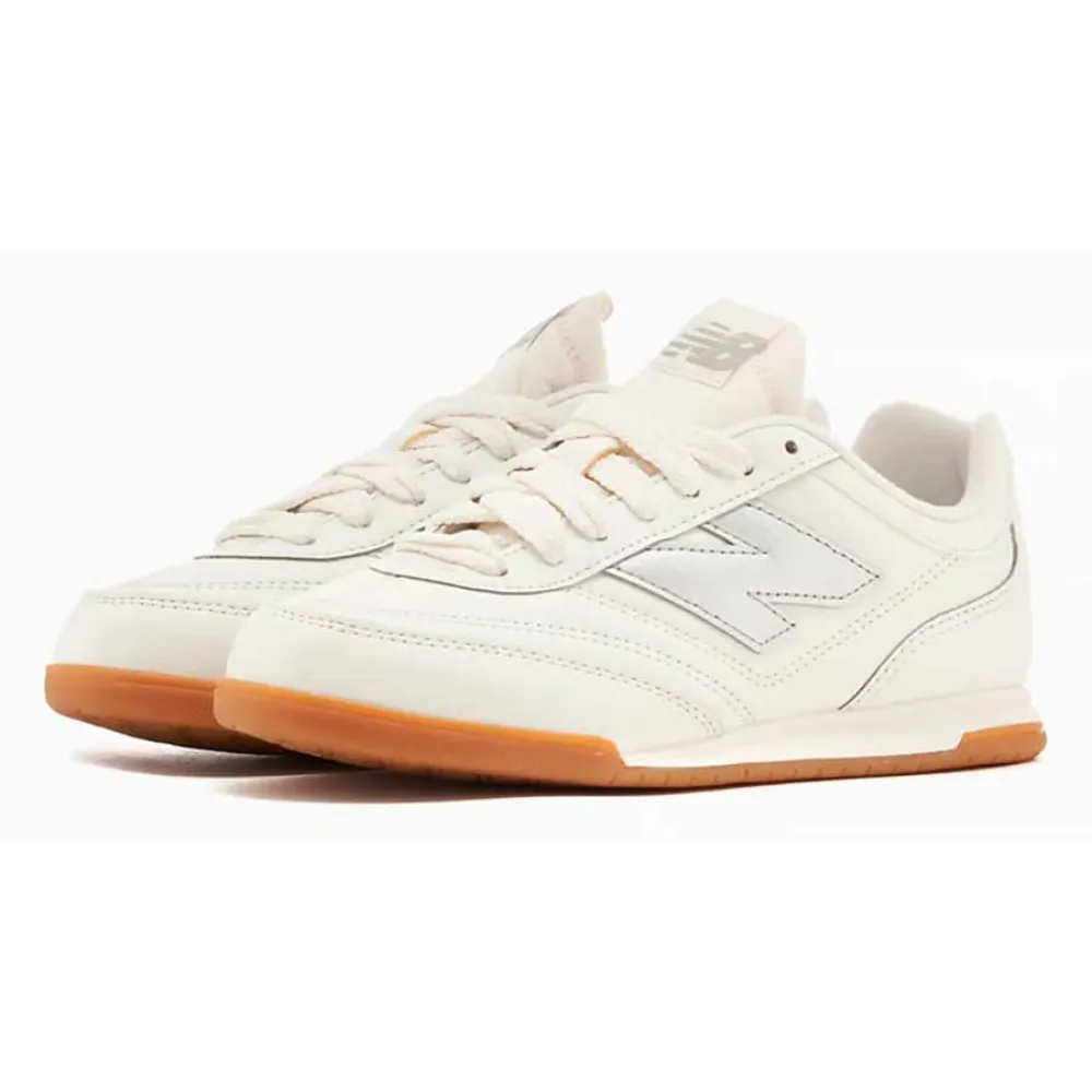 Кроссовки New Balance URC42, бежевый — фото 3