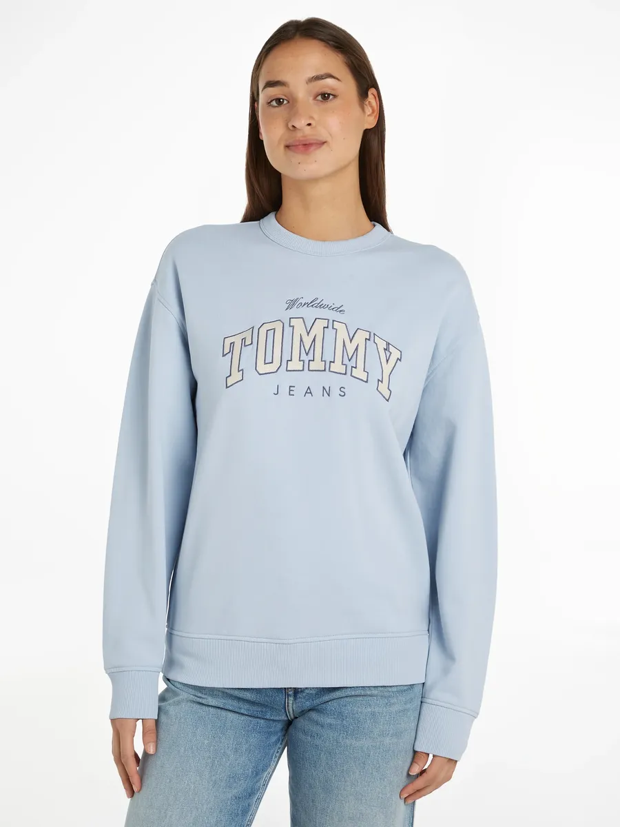 

Толстовка Tommy Jeans "TJW RLX VARSITY LUXE CREW" с вышитой надписью-логотипом, синий