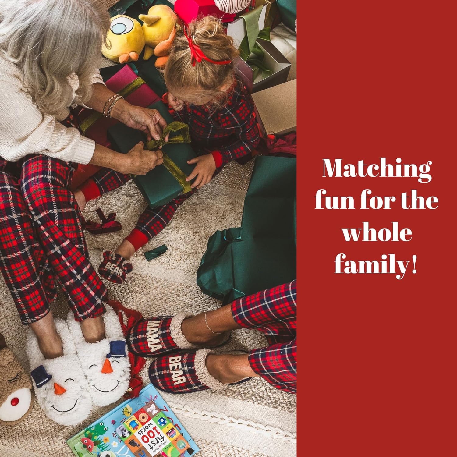 Мужские тапочки Dearfoams Matching Family Holiday Papa Bear с вышивкой, отделка шерпой, модель Moc Toe, Peacoat — фото 2