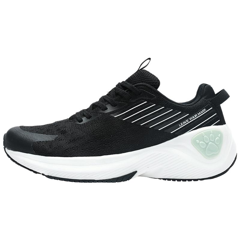 

KELME Slip Resistant, Breathable, Lightweight Low Top Casual Shoes Men's Black