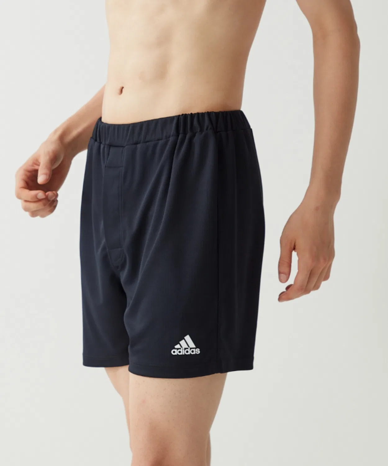 Шорты adidas Regular Mesh DRY с логотипом, хаки — фото 4