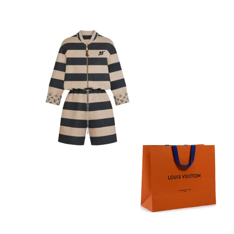 

LOUIS VUITTON Повседневный костюм женский экрю