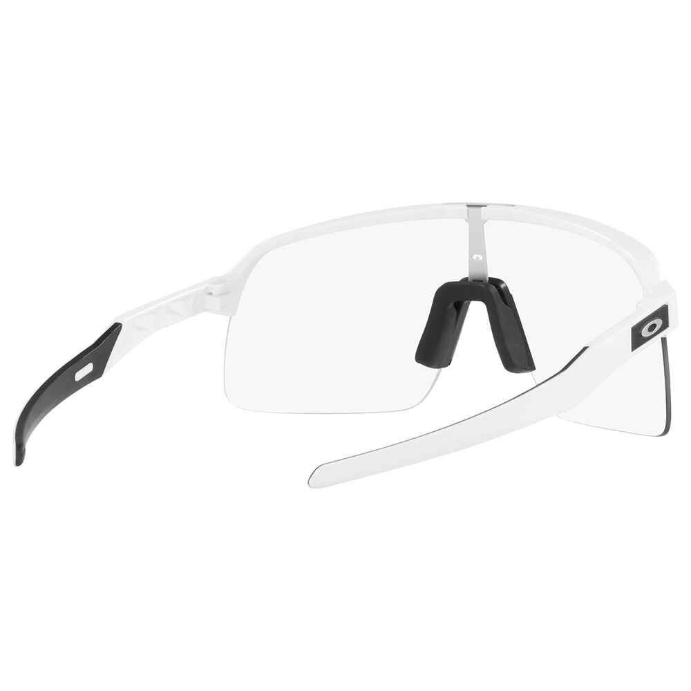 Солнцезащитные очки Oakley Sutro Lite Photochromic, прозрачный — фото 2