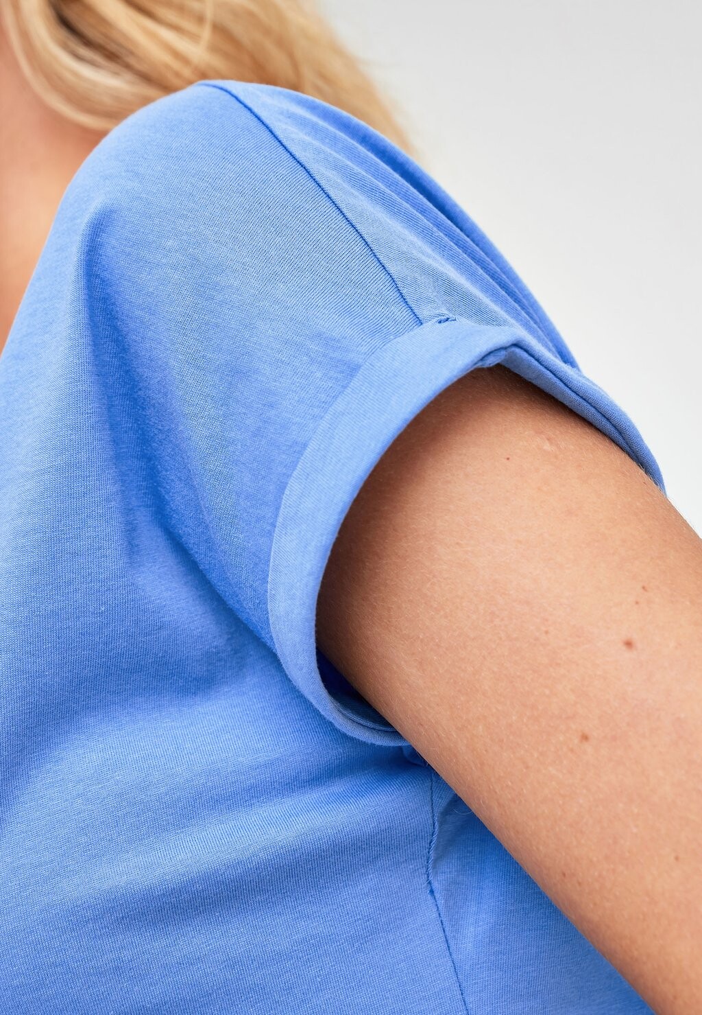 

Базовая футболка Cap Sleeve Next, светло-голубая