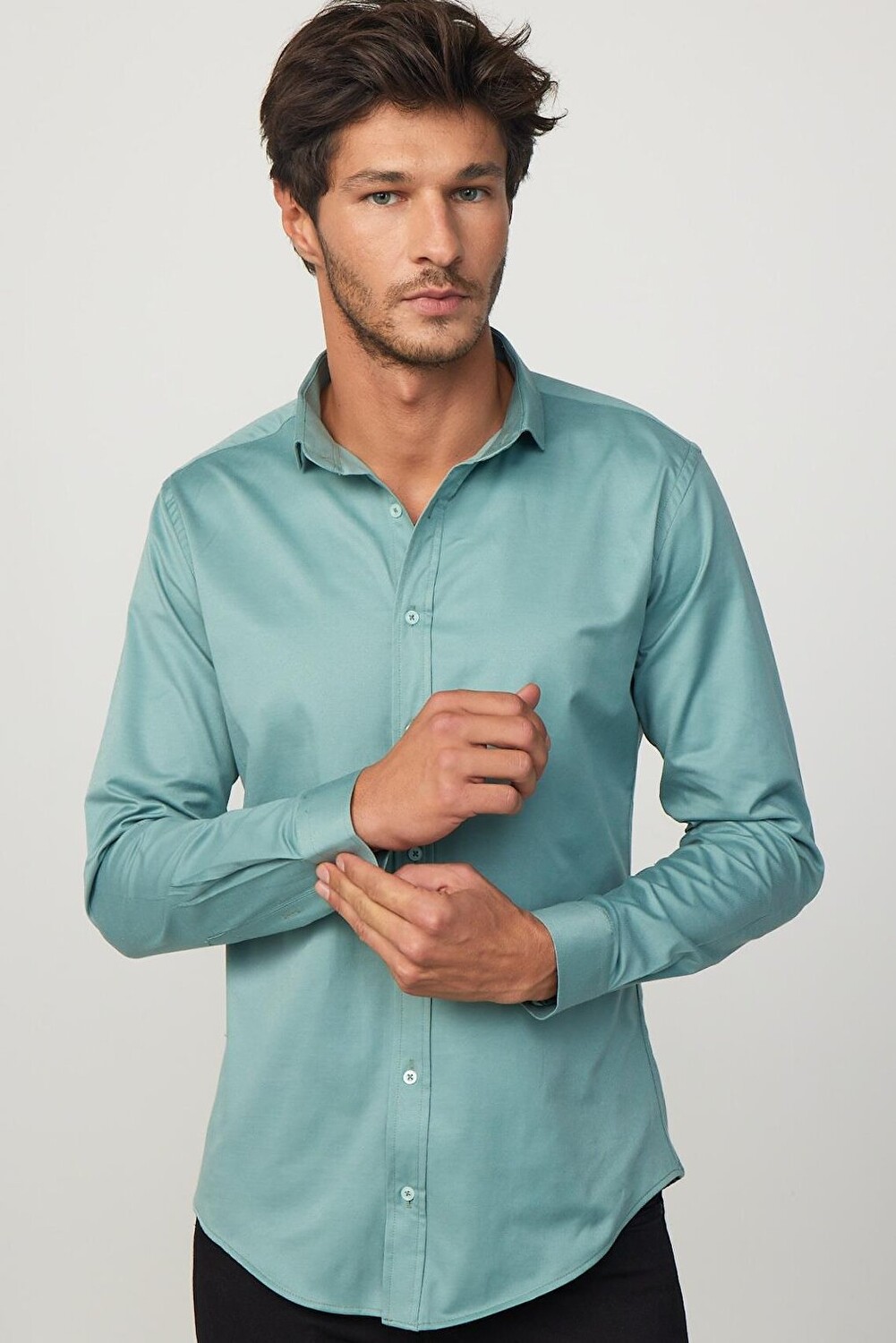 

Обычная хлопковая атласная зеленая мужская рубашка Slim Fit из лайкры TUDORS