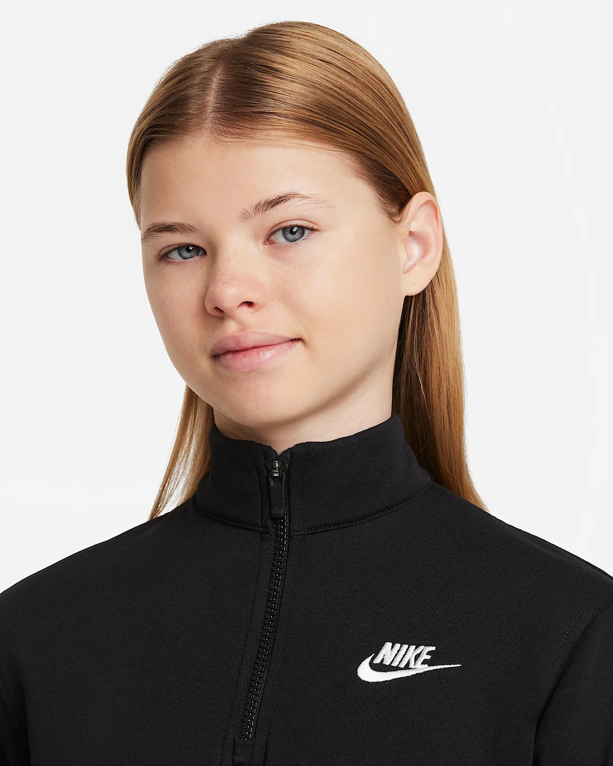 Детская (девочки) длинная футболка Nike Sportswear Club Fleece с полузастежкой-молнией, Black/White — фото 3