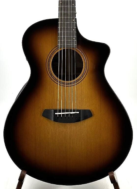 

Акустическая гитара Breedlove Solo Pro Concert Edgeburst Acoustic Electric w/ Case Ser # CC221004576