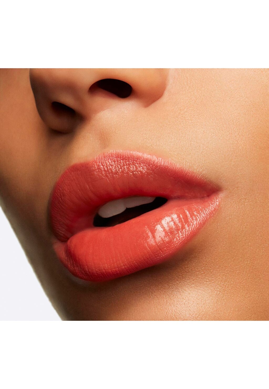 

Помада Lustreglass Lipstick MAC, фуксия