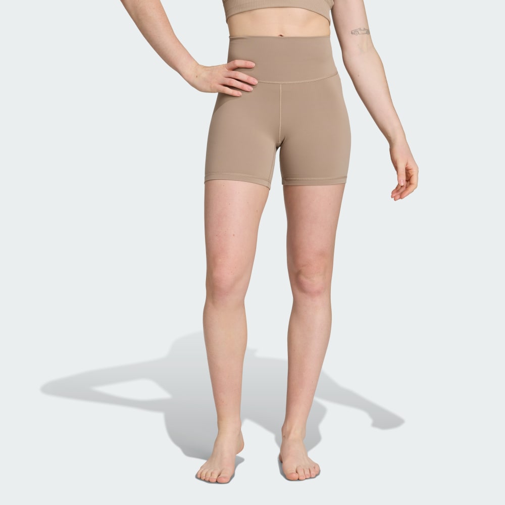 

Спортивные шорты-леггинсы Adidas All Me 5-Inch Short Leggings, цвет Chalky Brown