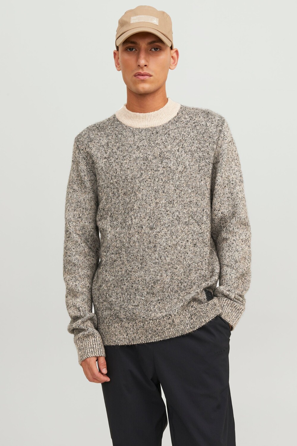 

Вязаный свитер с клетчатым узором и водолазкой Jack & Jones, бежевый