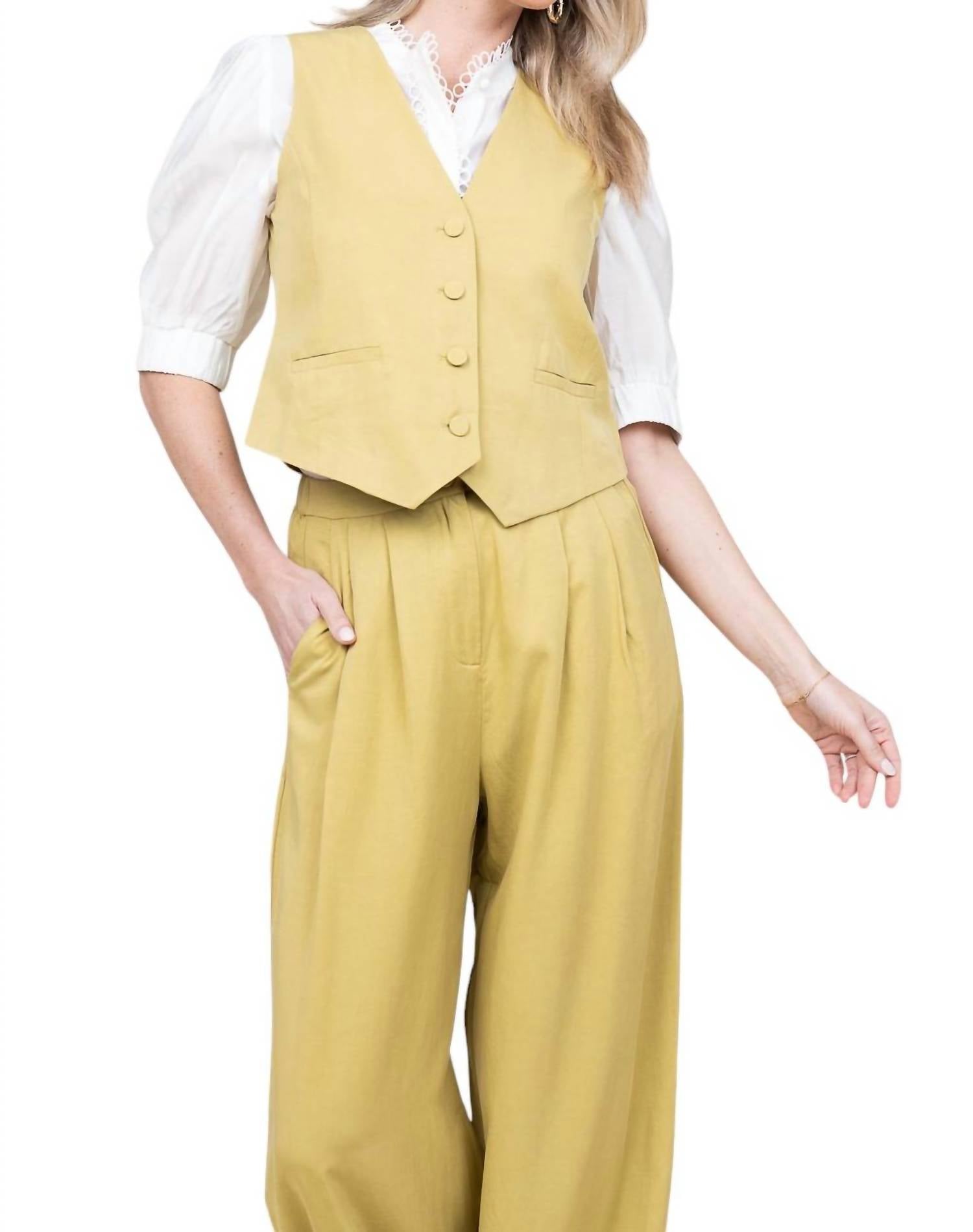 

Жилет Gina в оливковом цвете Suncoo