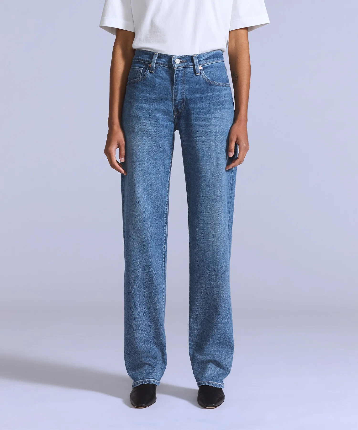 Джинсы Levi's BLUETAB™ Beau, цвет Medium Indigo, произведено в Японии.