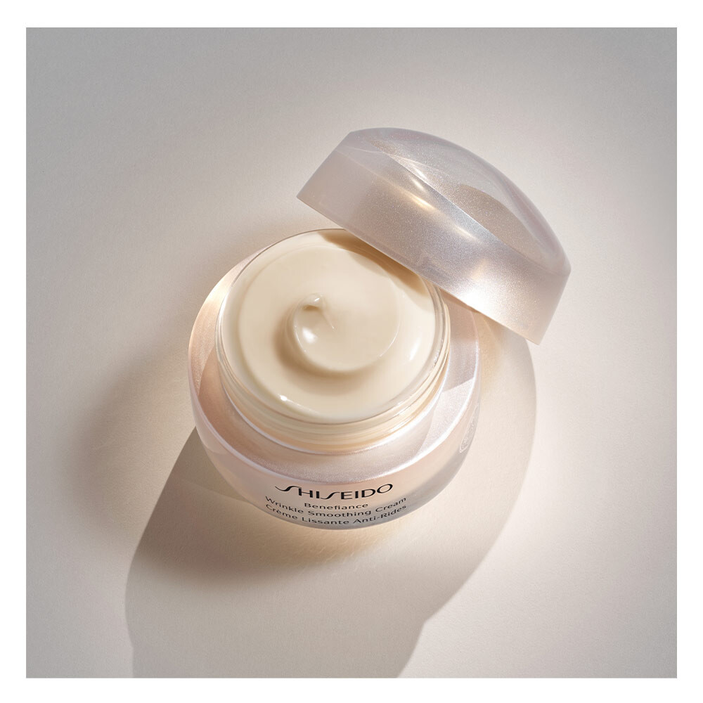 Крем для лица Shiseido — Против морщин Benefiance wrinkle smoothing cream, 50 мл — фото 4
