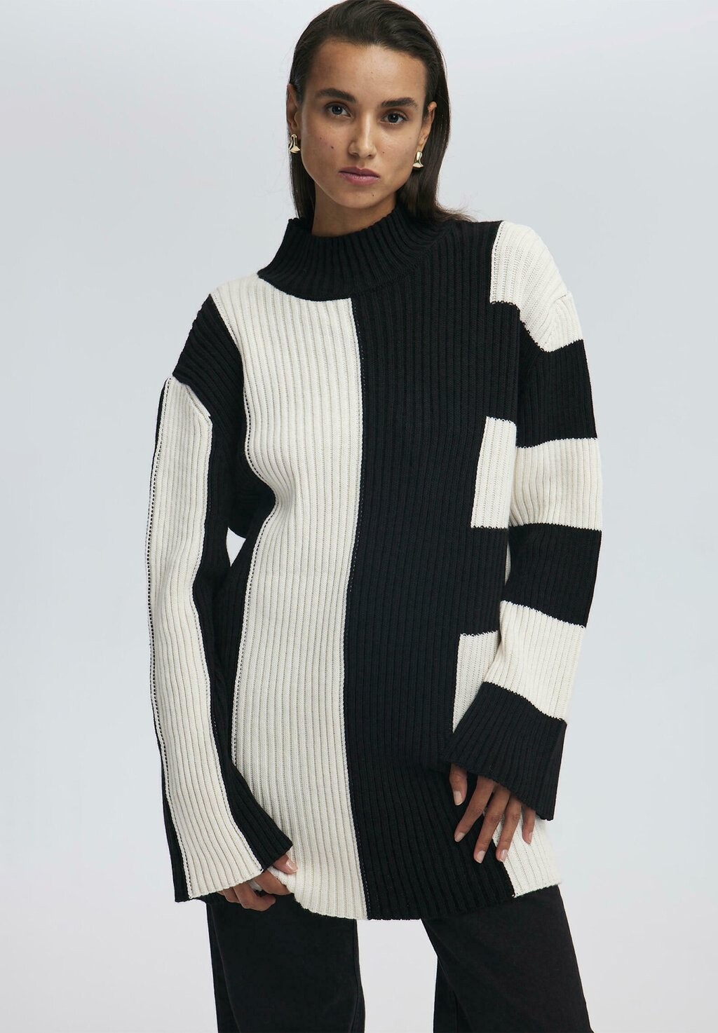 

Джемпер STRIPED Touché Privé, молочный