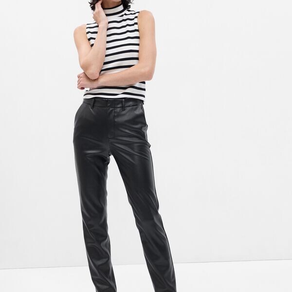 

Брюки slim-fit с глянцевым эффектом Gap, черный