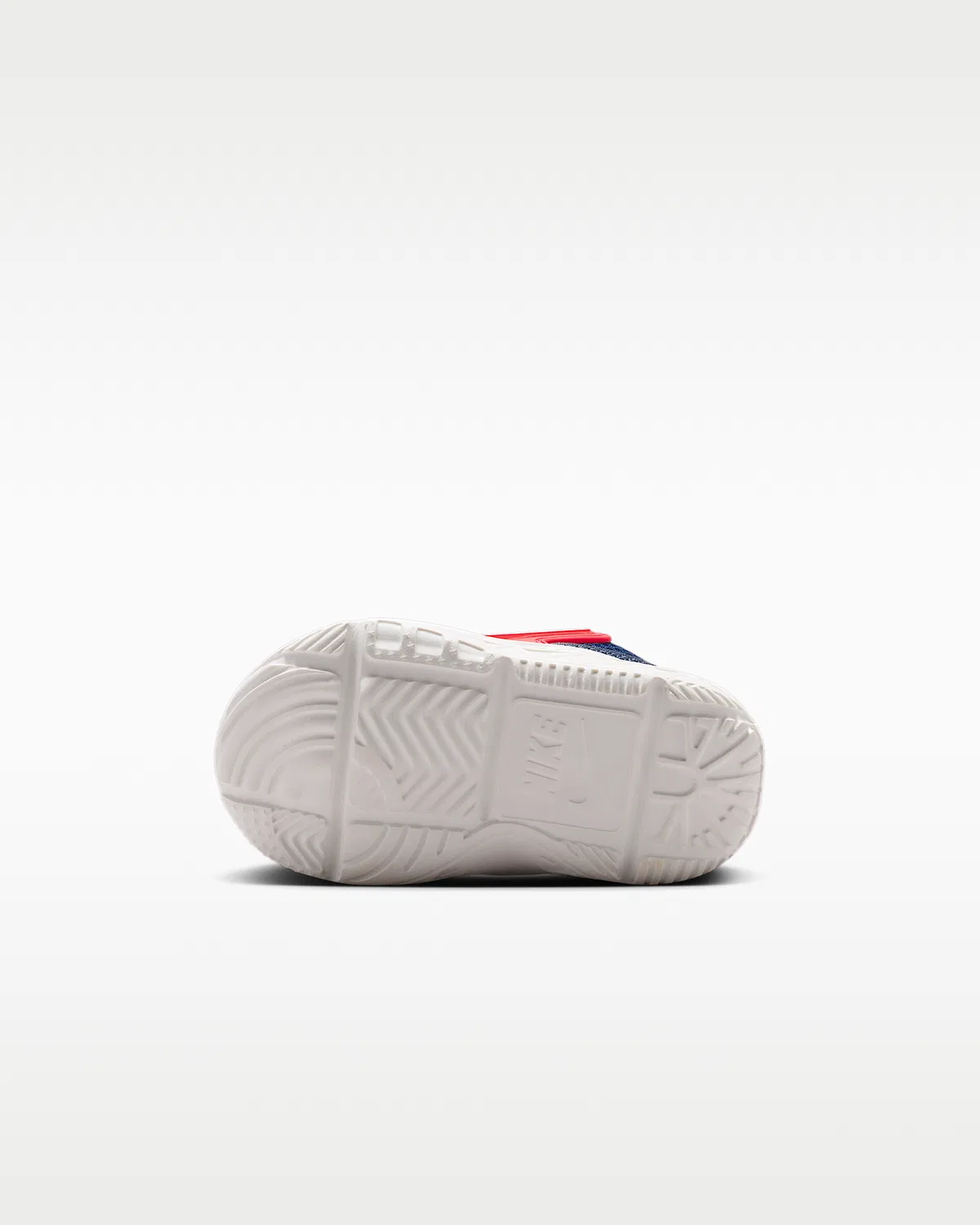 Детские кроссовки Nike Team Hustle D 12, Team Navy/University Red/Photo Blue/Sail — фото 2
