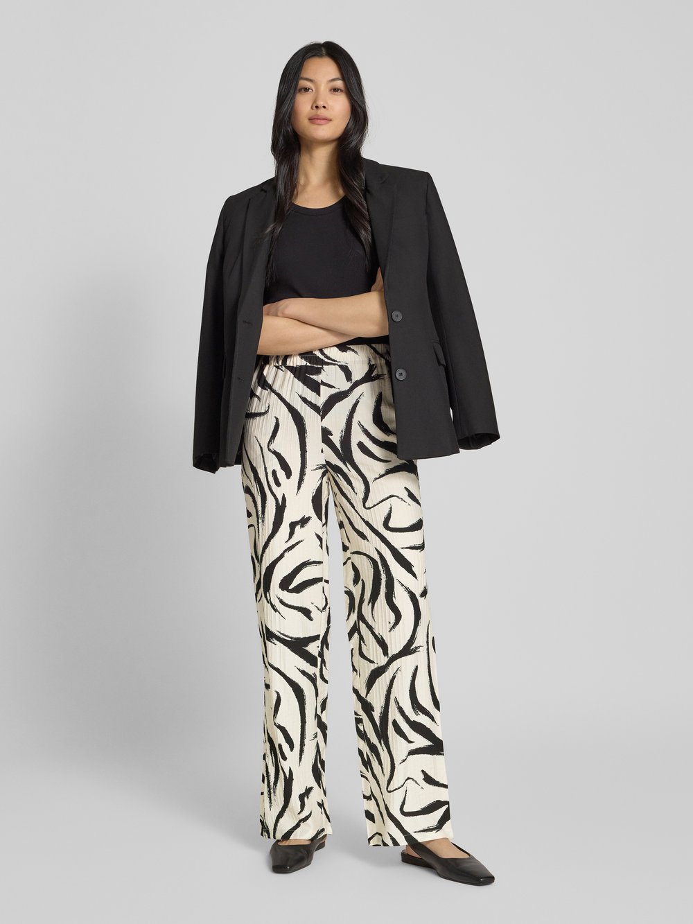 

Брюки свободного покроя из ткани с фактурным рисунком, модель «CLO» Vila, кремовый