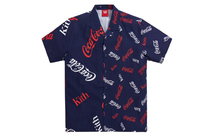 

Футболка с принтом Coca Cola и отложным воротником KITH, синяя