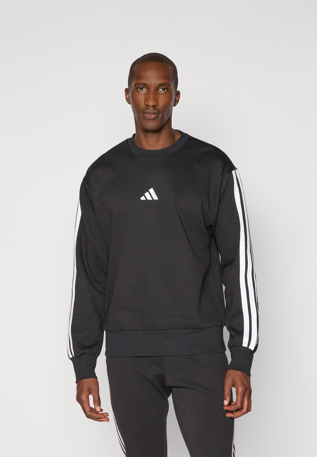 

Толстовка Adidas Sportswear, черный