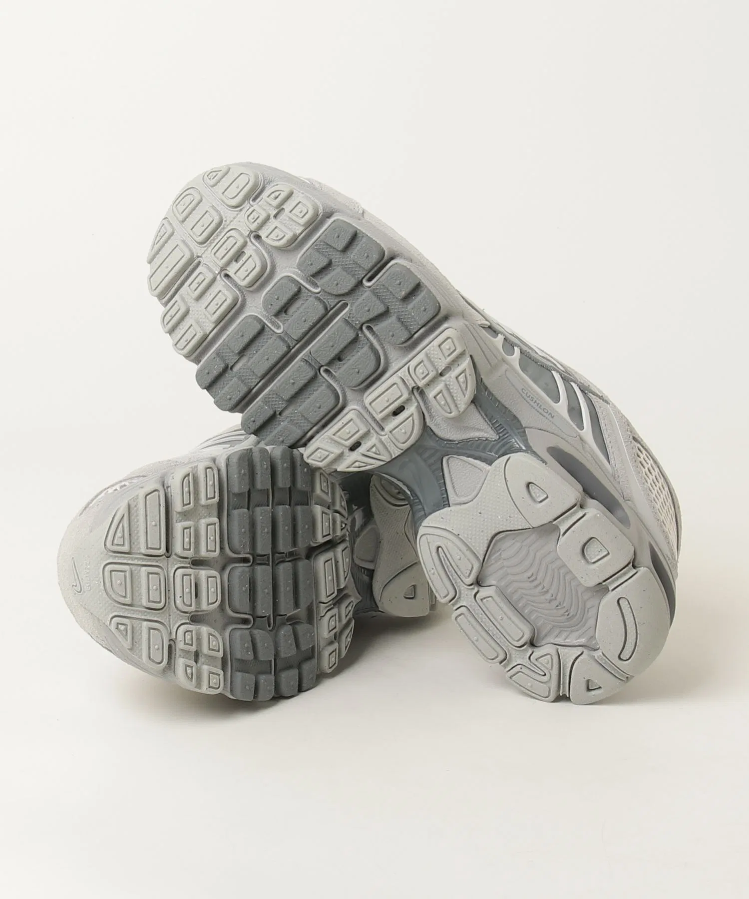 Мужские кроссовки NIKE Air Max Moto 2K — фото 3