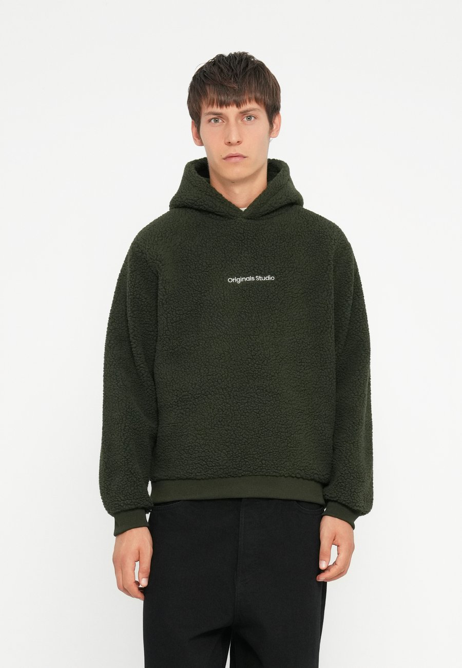 

Джемпер Jack & Jones JORVESTERBRO TEDDY SWEAT HOOD, Duffel Bag/Dark Green