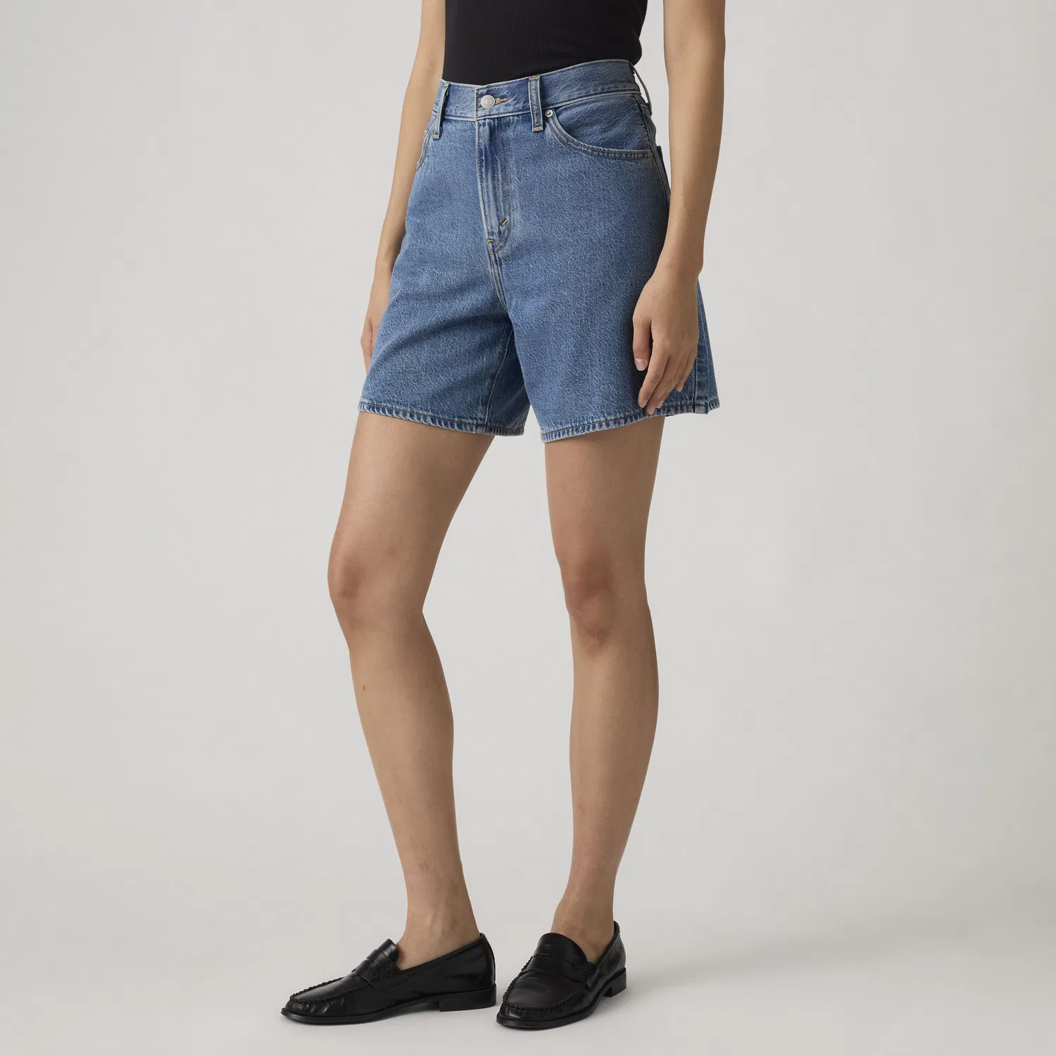Женские легкие шорты свободного кроя с высокой посадкой Levi's, Medium Wash — фото 2