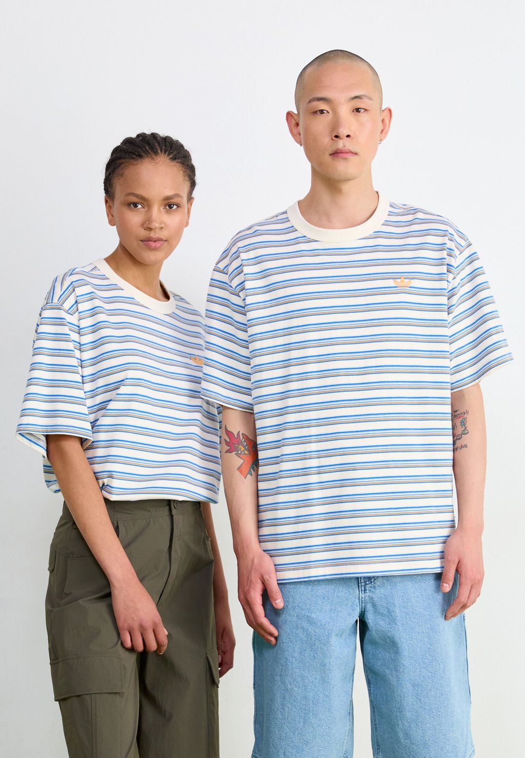 

Футболка с принтом STRIPE TEE UNISEX Adidas Originals, синий