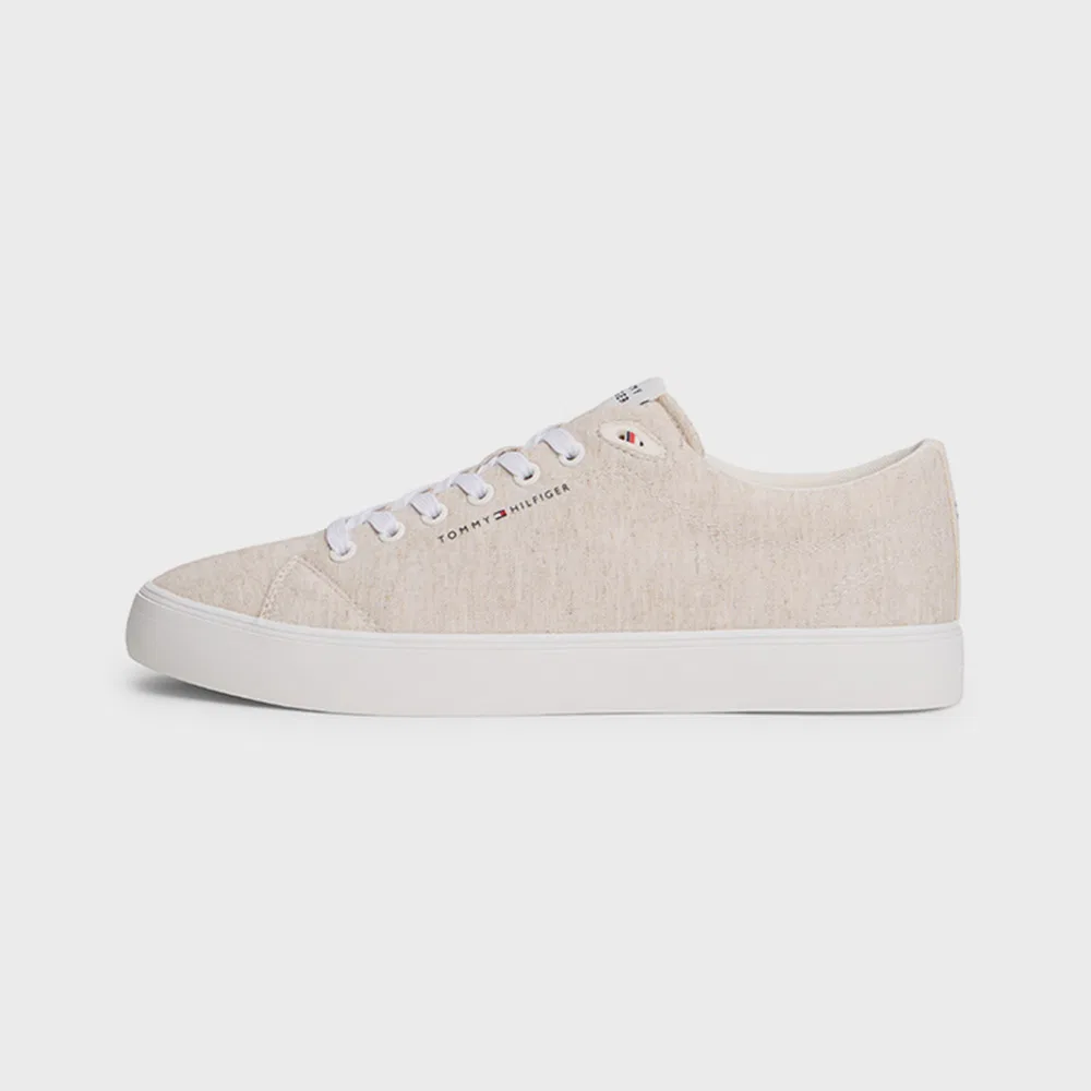 Мужские белые низкие кеды Harlem Core Chambray от Tommy Hilfiger