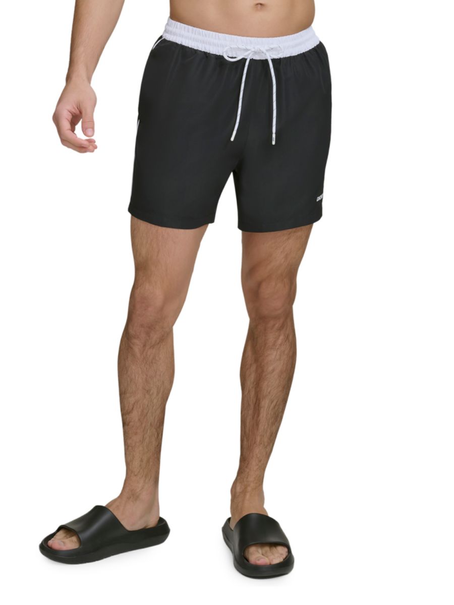 

Плавки-шорты Standard Fit Flat Front DKNY, черный