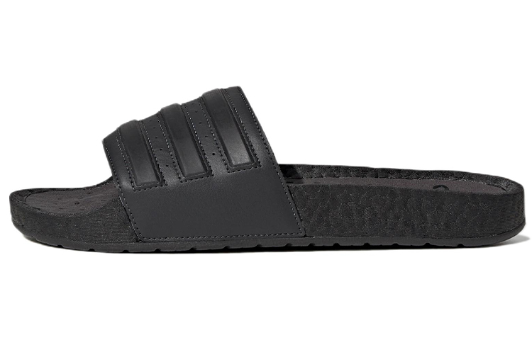 

Шлепанцы и сланцы Adidas Adilette Boost Carbon