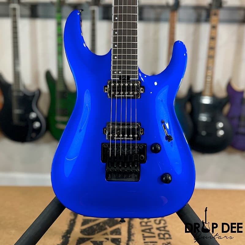 

Электрогитара Jackson Pro Plus Series Dinky DKA Electric Guitar w/ Bag-Indigo Blue