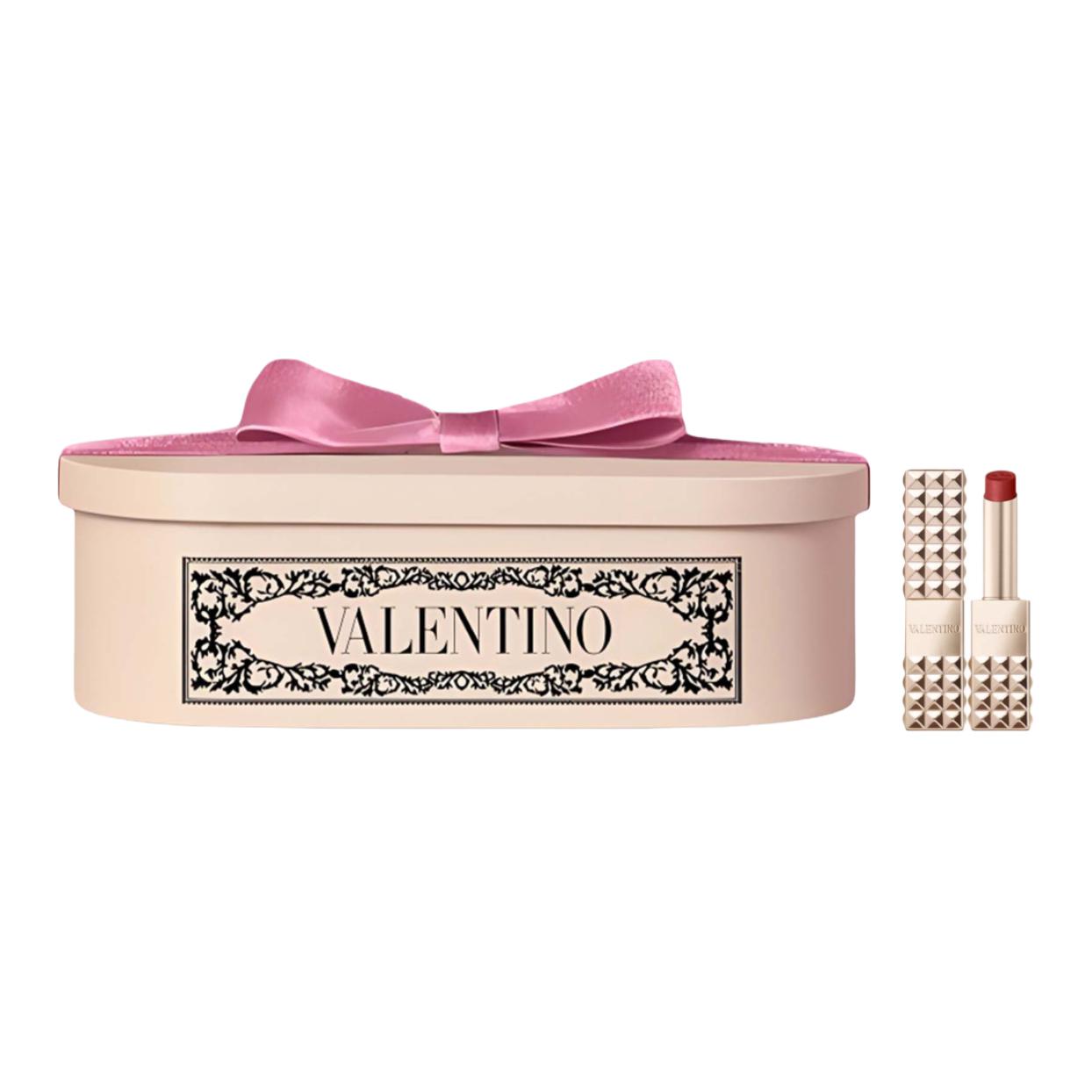 Valentino Limited Rivet Red Box Makeup Sets Matte Easy to Blend Natural Complexion 2.3g