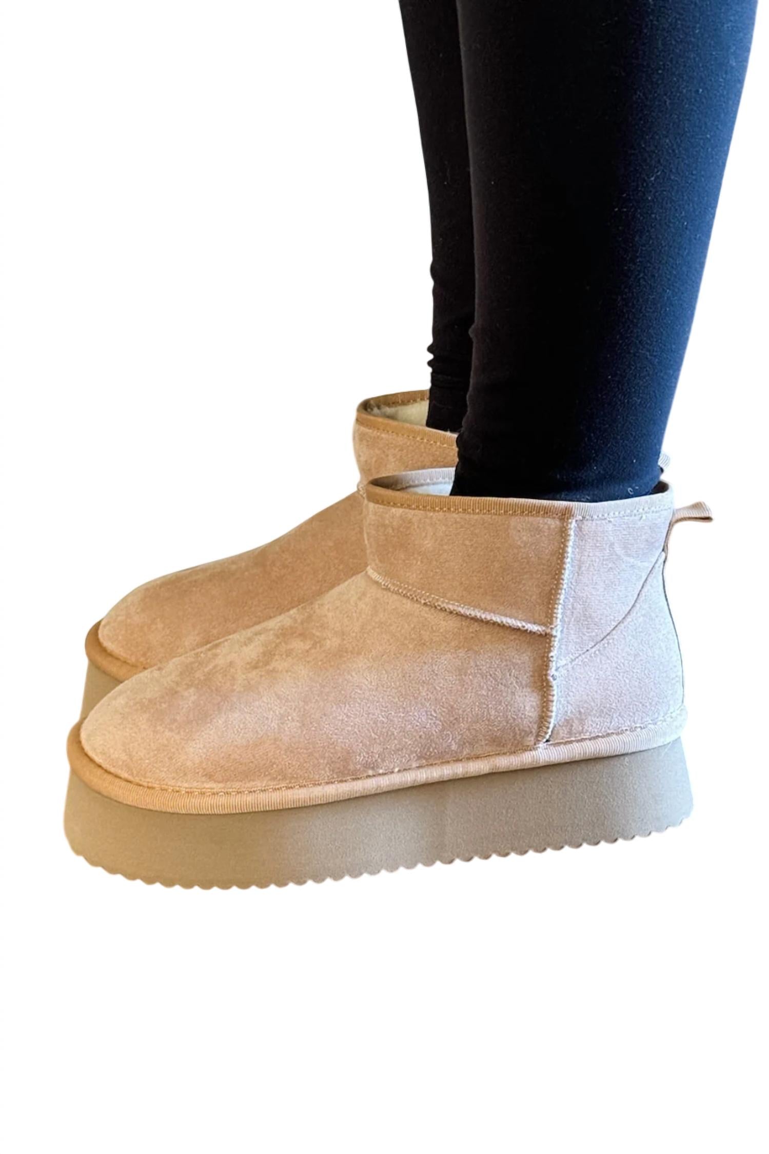 Женские короткие сапоги из искусственной замши цвета кэмел Corkys Footwear, коричневый — фото 2