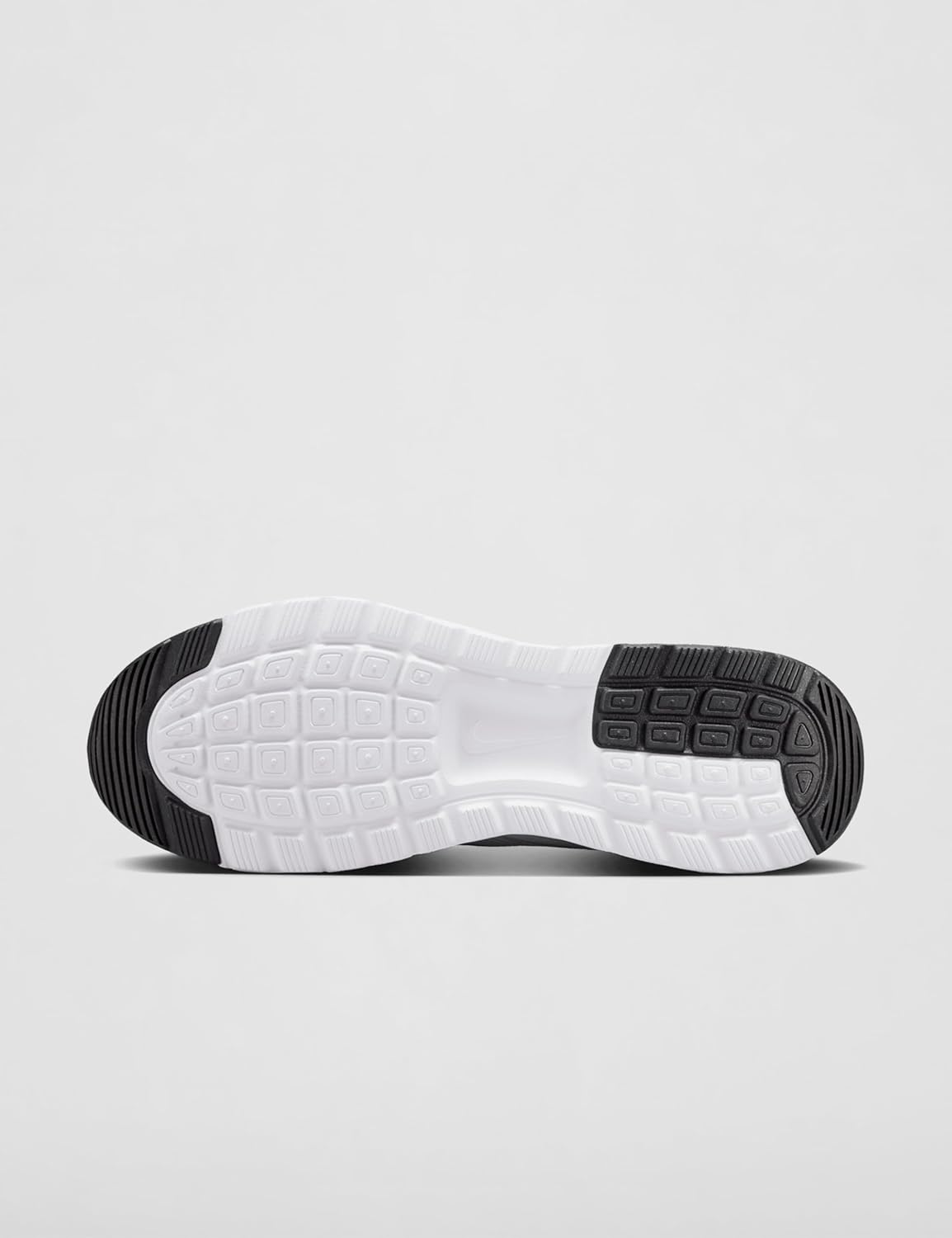 Мужские кроссовки Nike Air Max Nuaxis, белый/черный — фото 4