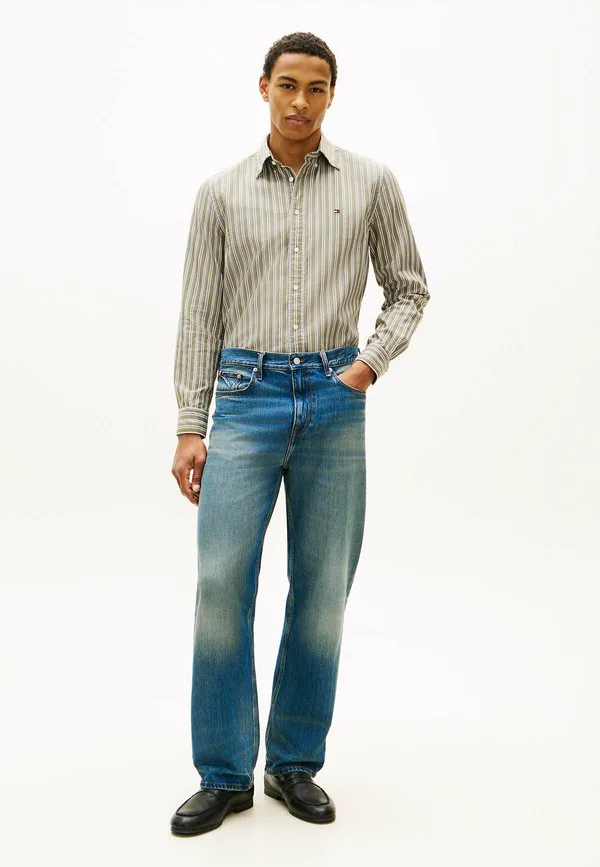Рубашка в полоску с текстурой, стандартного кроя Tommy Hilfiger, Dark Artichoke Stripe — фото 2